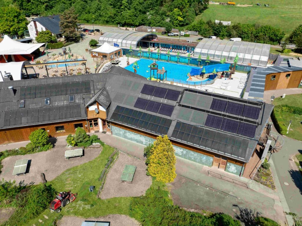 Installation photovoltaïque Camping Nommerlayen